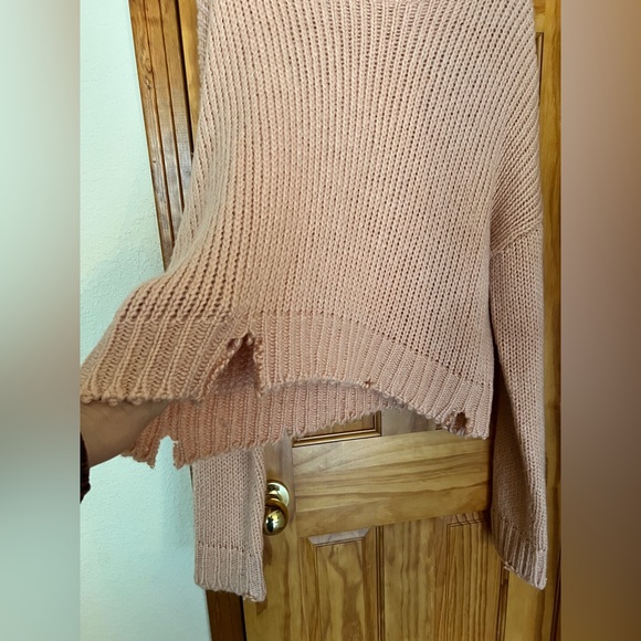 Show Me Your Mumu Distressed Sweater Pink Size XL - Picture 4 of 9